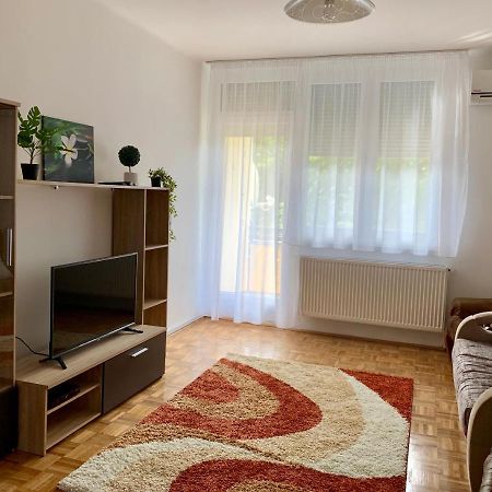 Anita Apartman Hajduszoboszlo Bagian luar foto