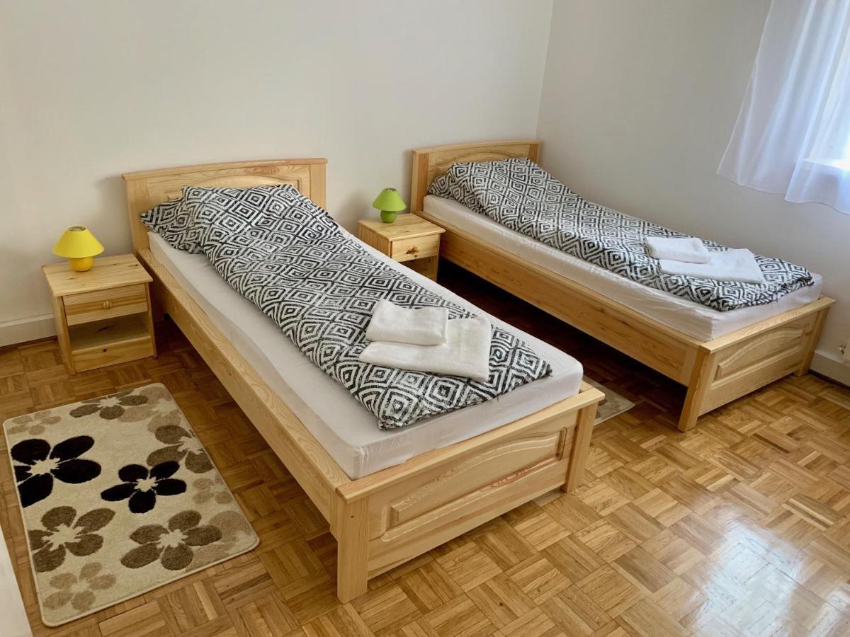 Anita Apartman Hajduszoboszlo Bagian luar foto